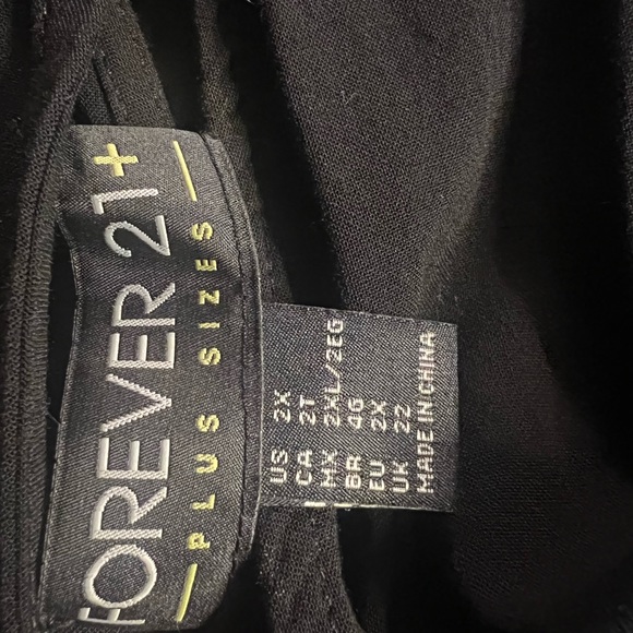 Forever 21 Plunging Wide-Leg Jumpsuit - Picture 6 of 6